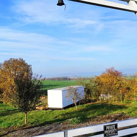 Dom wakacyjny Ranch 66 - Wellness Tiny House Black Swallow Ve Stylu Route 66 Se Saunou, Koupacim Sudem A Bazenem