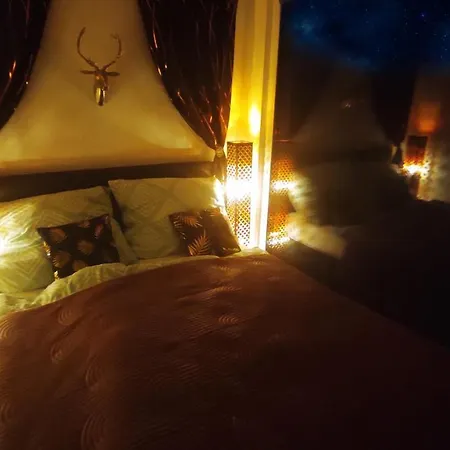 Feriehus Ranch 66 - Wellness Tiny House Black Swallow Ve Stylu Route 66 Se Saunou, Koupacim Sudem A Bazenem Tršice
