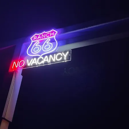 Ranch 66 - Wellness Tiny House Black Swallow Ve Stylu Route 66 Se Saunou, Koupacim Sudem A Bazenem Dom wakacyjny Tršice