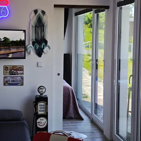 Ferienhaus Ranch 66 - Wellness Tiny House Black Swallow Ve Stylu Route 66 Se Saunou, Koupacim Sudem A Bazenem *
